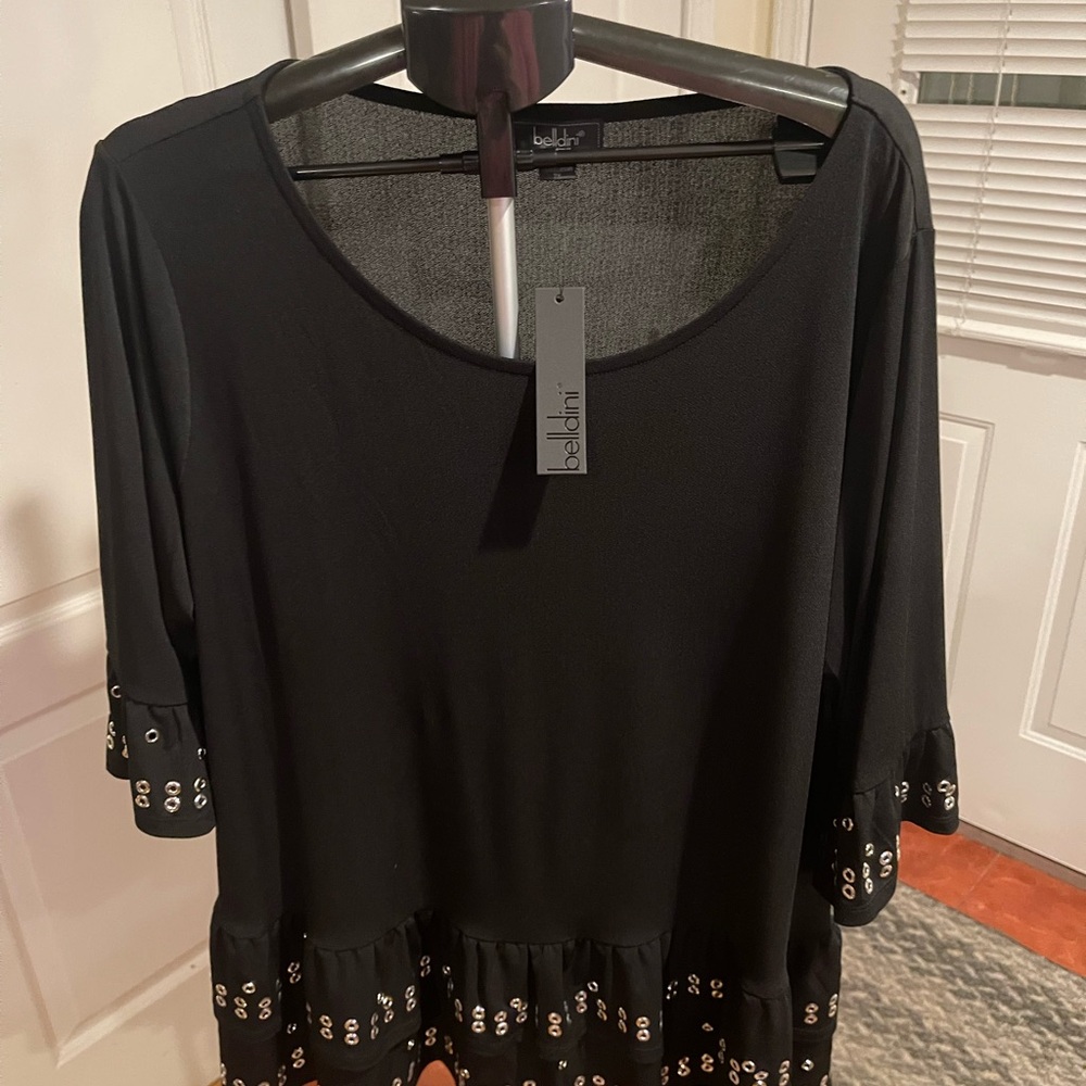 Belldini Black Top with Silver Grommet Accents on sleeves/hem size 3X NWT